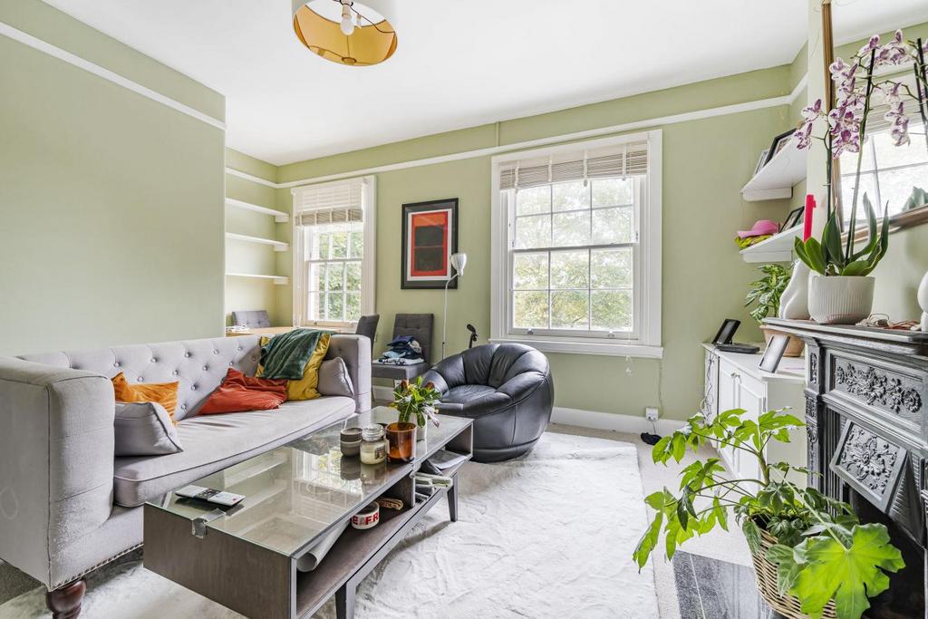 Sheepcote Lane, Battersea 2 bed flat for sale £585,000