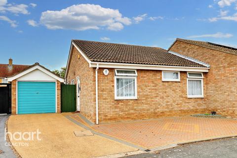 18 Reigate Avenue, Clacton-on-sea, CO16 8FB