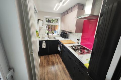 39 Bernard Street, Nottingham, NG5 2AE