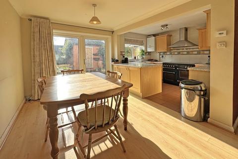 10 Pound Close, Topsham, Exeter, EX3 0ND