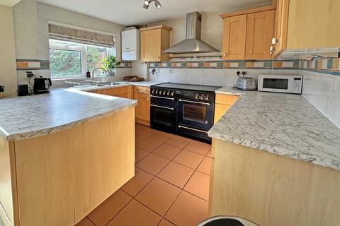 10 Pound Close, Topsham, Exeter, EX3 0ND