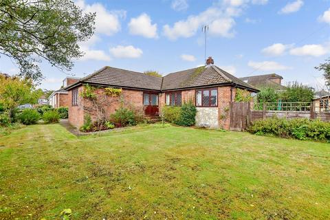 3 bedroom detached bungalow for sale - Otteridge Road, Bearsted, Maidstone, Kent