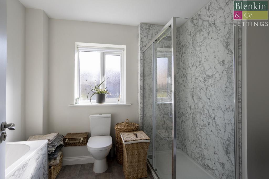 5 Henfield way  1