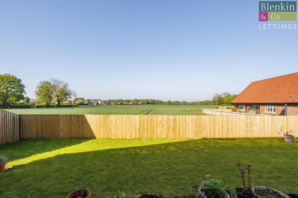 5 Henfield way  16
