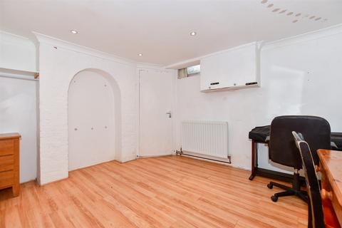 3 bedroom terraced house for sale - Mill Hall, Aylesford, Kent