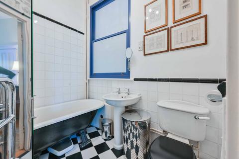 2 bedroom flat for sale, Charing Cross Road, Soho, London, WC2H
