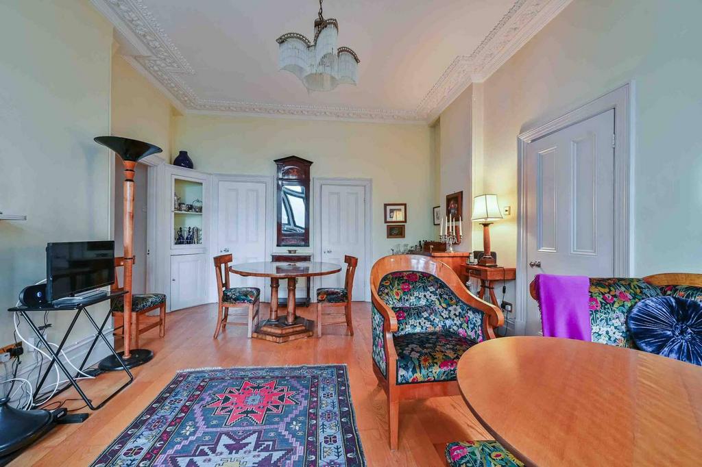 Charing Cross Road, Soho, London, WC2H 2 bed flat for sale £1,000,000