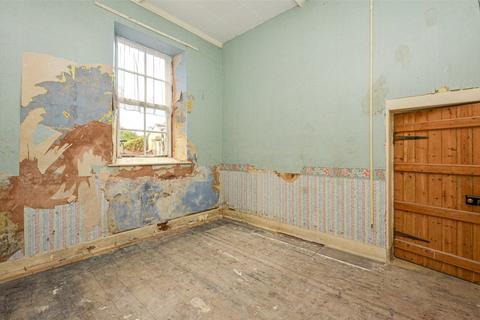 2 bedroom semi-detached house for sale - Abergwyngregyn, Llanfairfechan, Gwynedd, LL33
