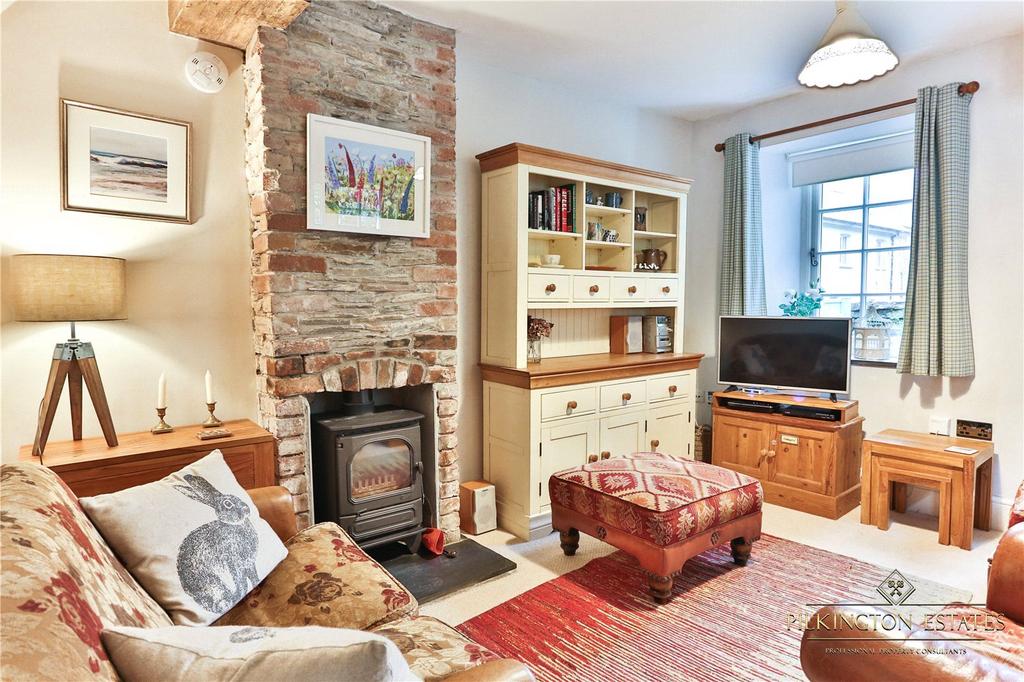 Milton Combe, Devon PL20 2 bed semidetached house for sale £280,000