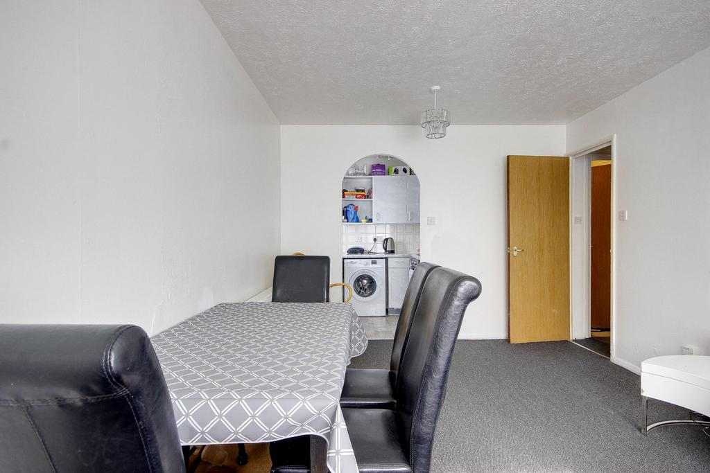 3 Keats Close, Scotland Green Road, Enfield 1 bed flat for sale £205,000