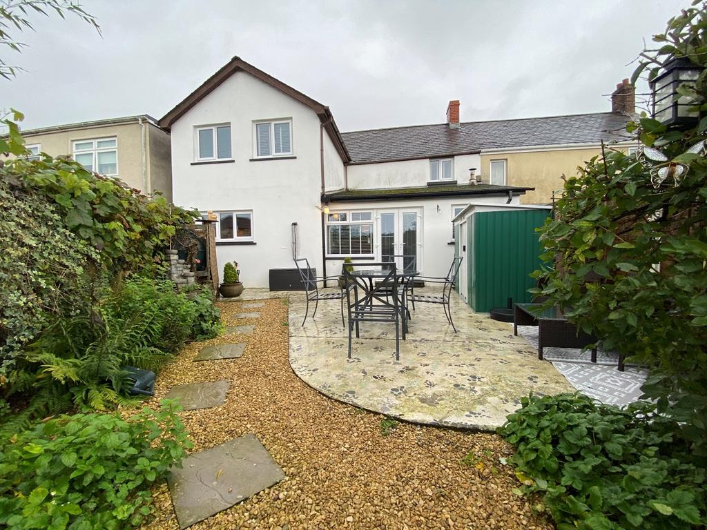 Llanwnnen, Lampeter, SA48 4 bed terraced house for sale £275,000