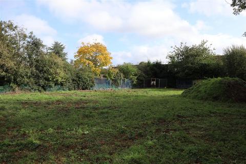 3 bedroom property with land for sale - Leighton Road, Toddington
