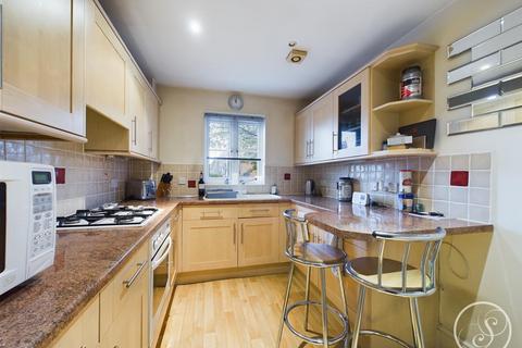 8 Cherry Court, Headingley, Leeds, LS6 2WB