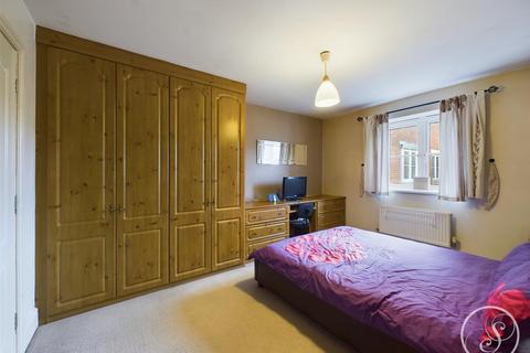 8 Cherry Court, Headingley, Leeds, LS6 2WB