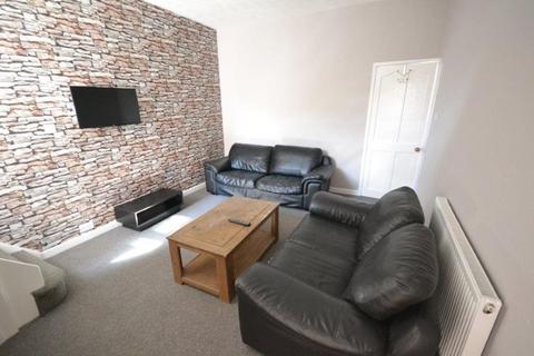 3 bedroom terraced house to rent, Jarrom Street, Leicester