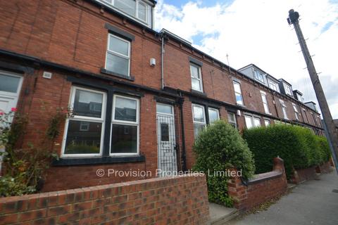 6 bedroom terraced house to rent, Mayville Place, Hyde Park LS6