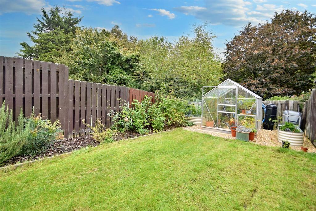 Oaktree Court, Shirehampton, Bristol 3 bed terraced house for sale £