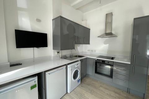 3 bedroom apartment to rent - London Road, Leicester