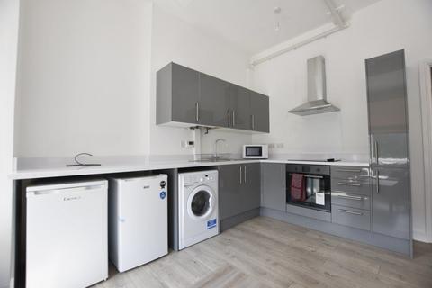 4 bedroom apartment to rent - London Road, Leicester