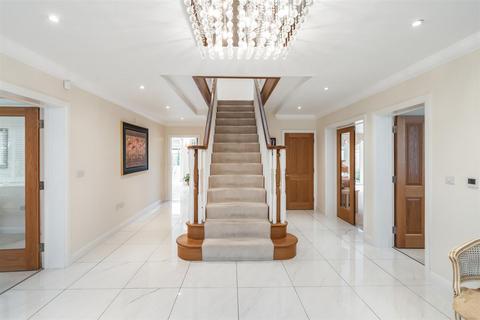 70 Alderbrook Road, Solihull, B91 1NR