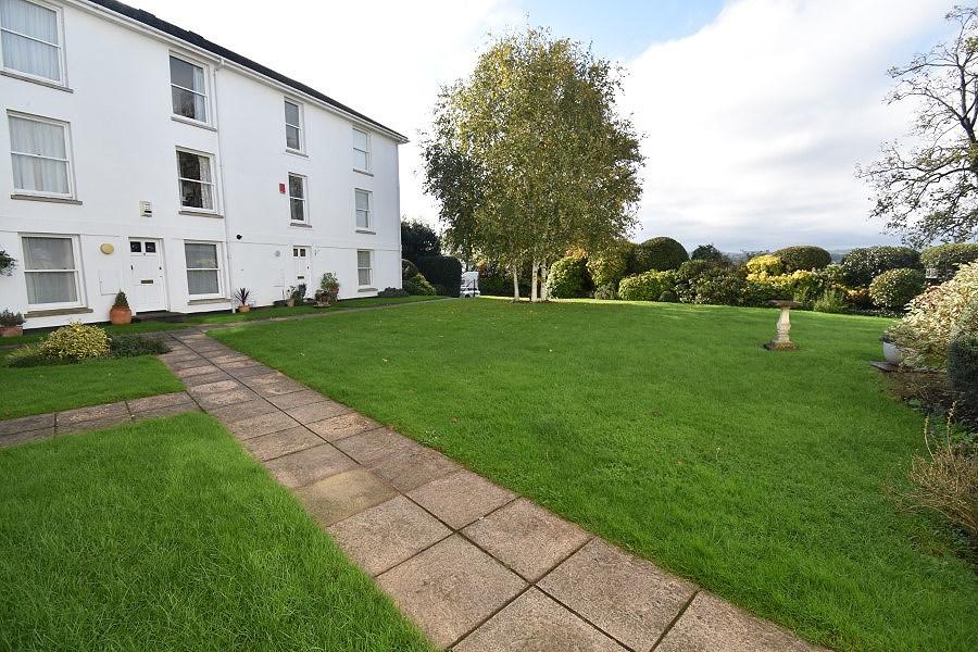Colleton Crescent, St Leonards, Exeter, EX2 2 bed apartment for sale