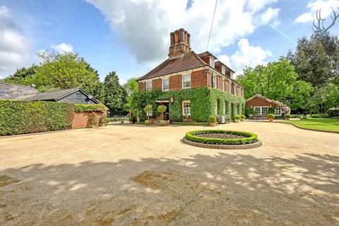 4 bedroom detached house for sale, Ongar Road, Kelvedon Hatch, Brentwood