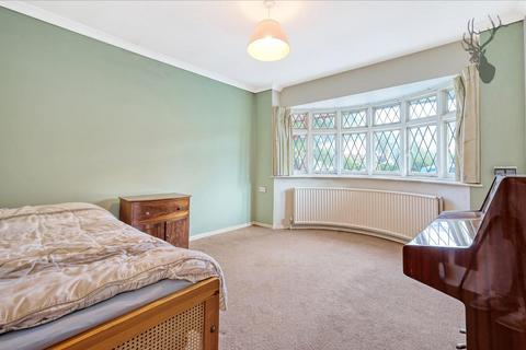 37 Baldocks Road, Theydon Bois, Epping, CM16 7EB