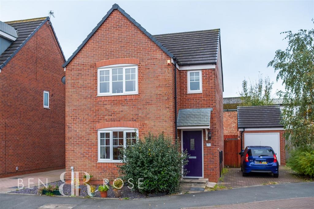 Walnutwood Avenue, Bamber Bridge, Preston 3 bed detached house for sale