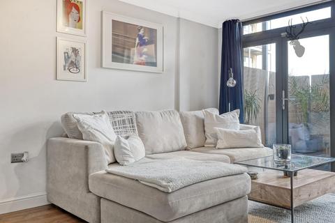 159 Maltings Close, London, E3 3TE