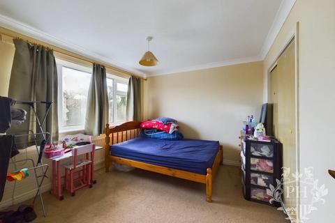 2 Balmoral Drive, Middlesbrough, TS4 2PY