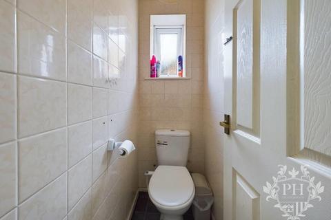 2 Balmoral Drive, Middlesbrough, TS4 2PY