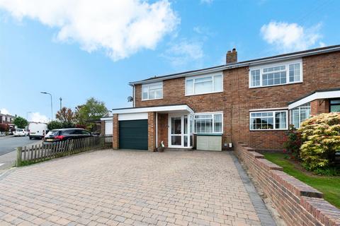 4 bedroom house for sale, Mungo Park Way, Orpington