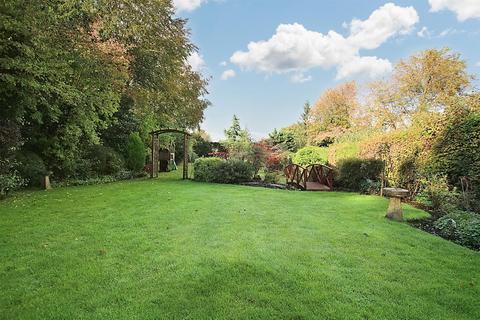 Harbourne Guildford Road, Fetcham, Leatherhead, KT22 9DP