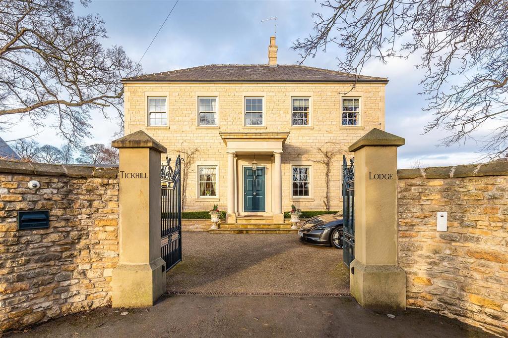 Sunderland Street, Tickhill, Doncaster 4 bed detached house to rent £
