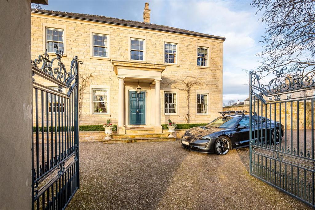 54b Sunderland Street, Tickhill-2.jpg