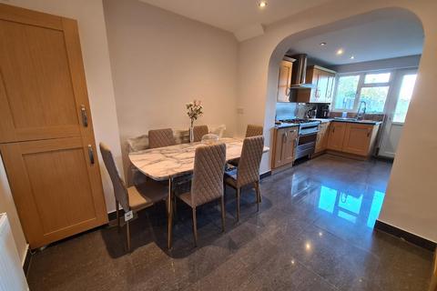 75 Peterborough Road, Carshalton, SM5 1EE