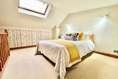 15 White Lane, Chapeltown, Sheffield, S35 2YG
