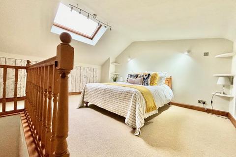 15 White Lane, Chapeltown, Sheffield, S35 2YG