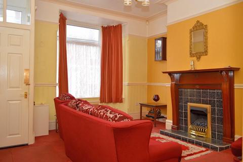17 Hathershaw Lane, Oldham, OL8 3EU