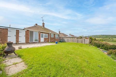 3 bedroom detached bungalow for sale - Chartwell Avenue, Wingerworth, Chesterfield, S42 6SP