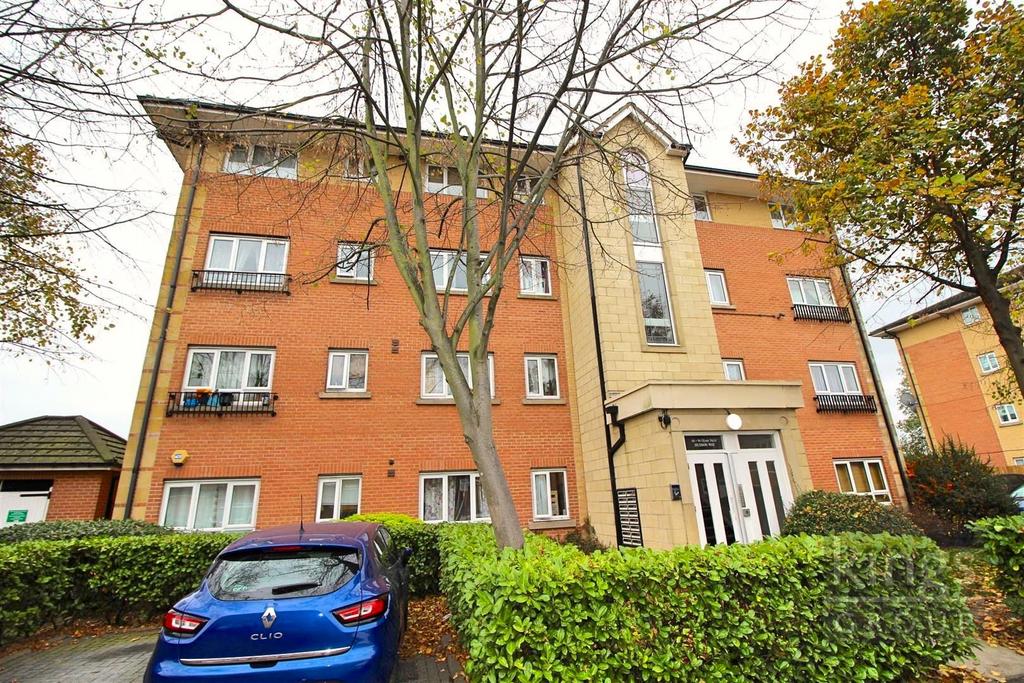 Hudson Way, Edmonton, N9 2 bed flat for sale £240,000
