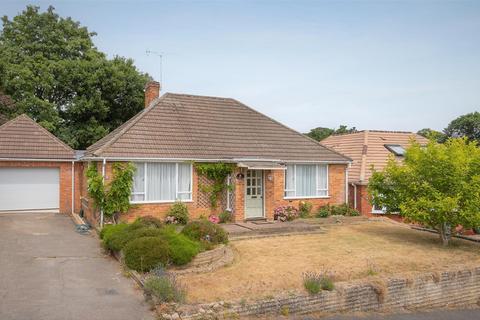 3 bedroom detached bungalow for sale, Highclere, Sunninghill