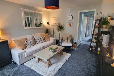 1 bedroom ground floor flat for sale, Oak Close, Fornham St Martin, Bury St Edmunds, IP28