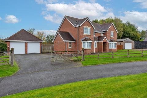 5 bedroom house for sale, Discovery Close, Craven Arms