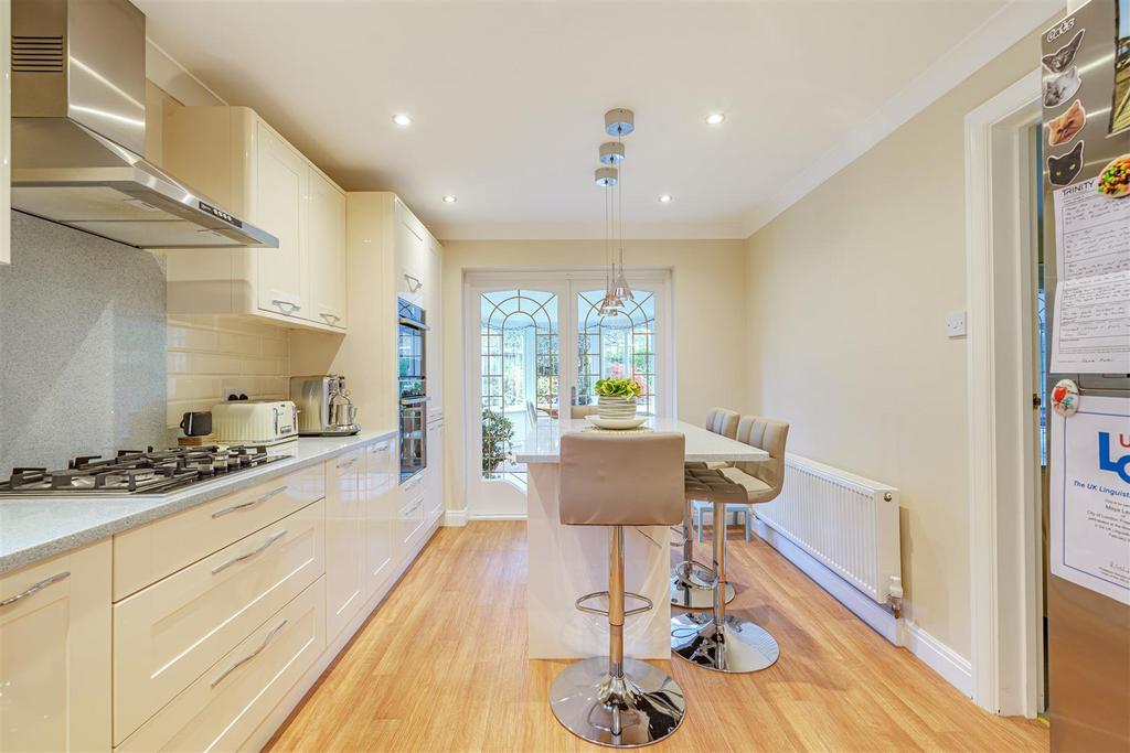 Kitchen/Breakfast Room