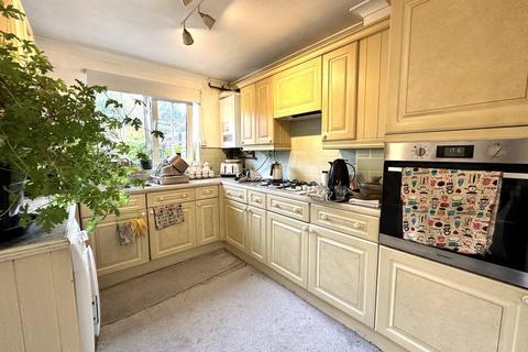 3 bedroom house for sale, Burton Close, Oadby, Leicester