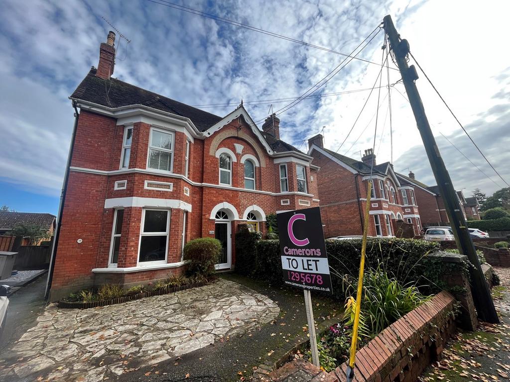 Tudor Road, Broadstone, BH18 2 bed ground floor flat to rent £1,250