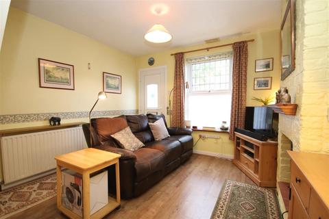 11 Mounts Road, Greenhithe, DA9 9LY