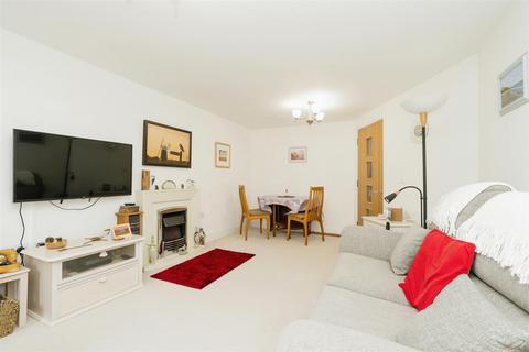 1 bedroom apartment for sale, Beaumaris Court, South Street, Sherringham, NR26 8HB