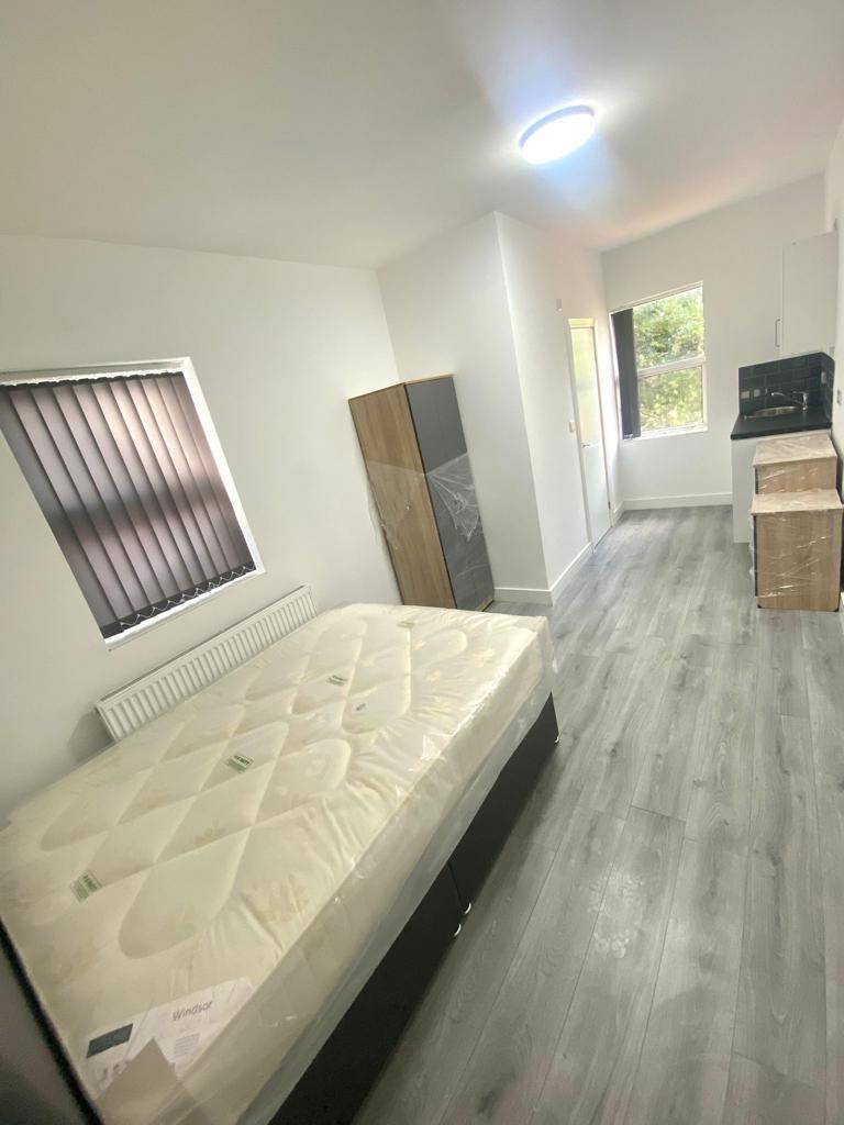 6 EnSuites Let on 5 Yr Lease£30K Net Rent, Small Heath, Birmingham